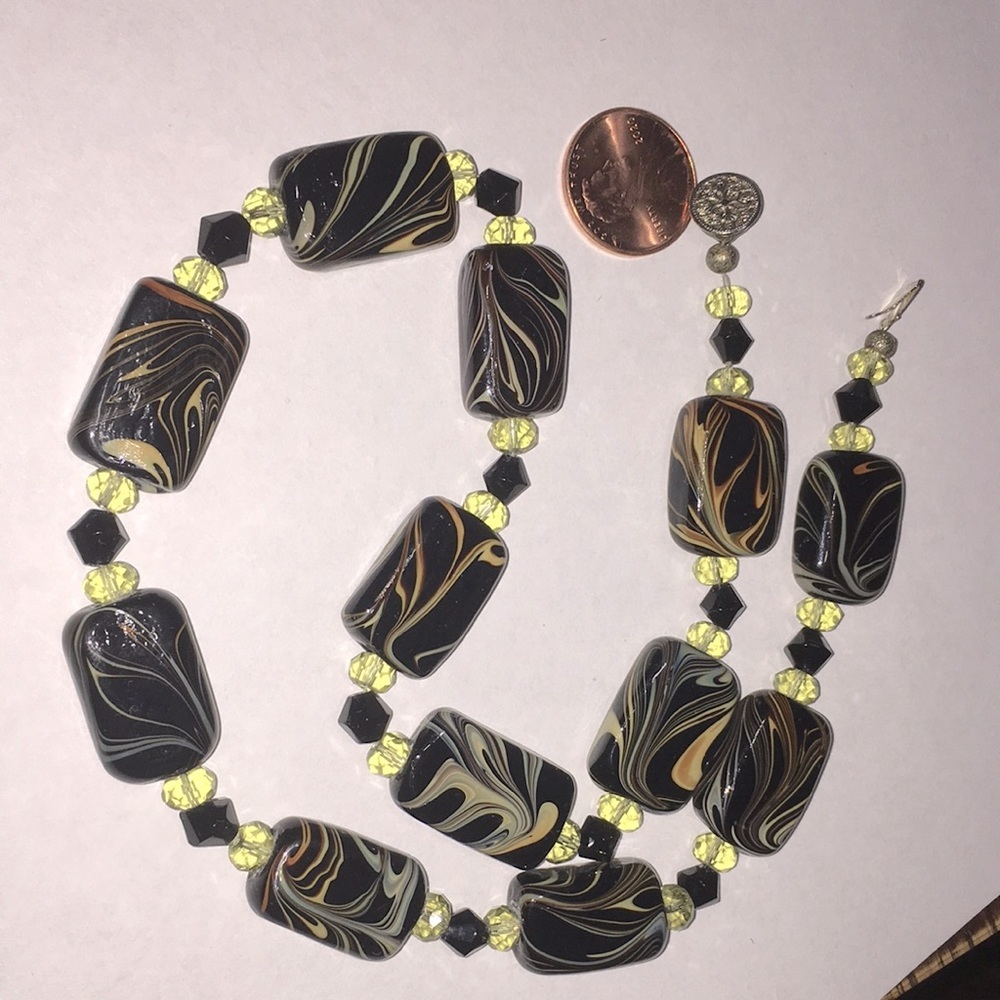Handmade OOAK vintage Glass black bead 18 necklace - Picture 8 of 16